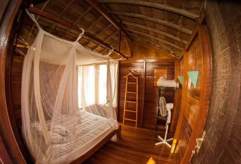 هتل Lodges Des Collines De Niassam