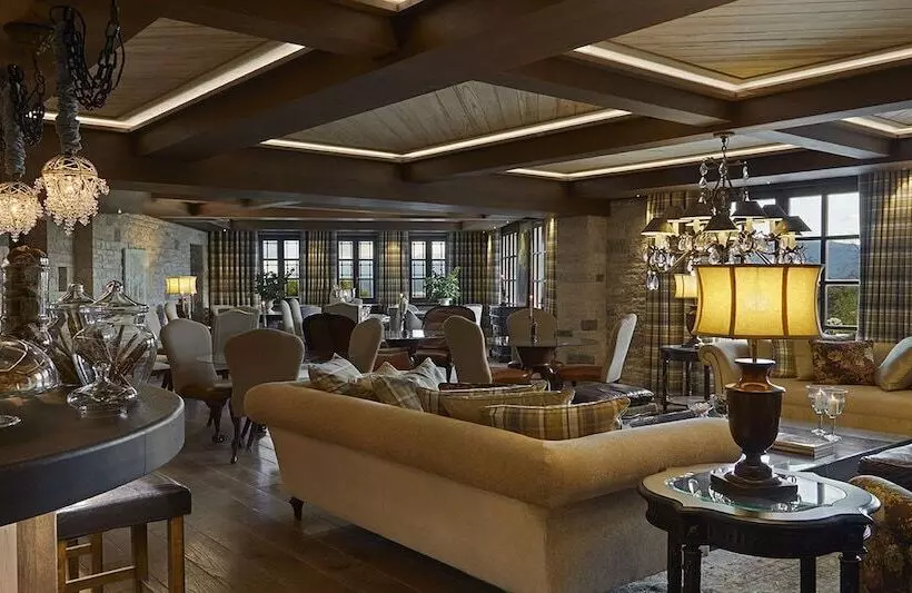 Hotelli Mountrace Suites & Spa