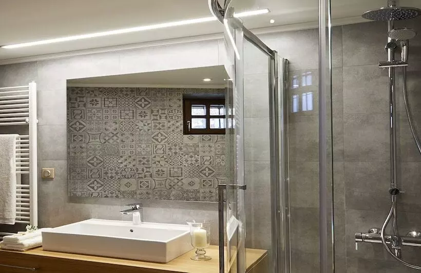 Hotelli Mountrace Suites & Spa