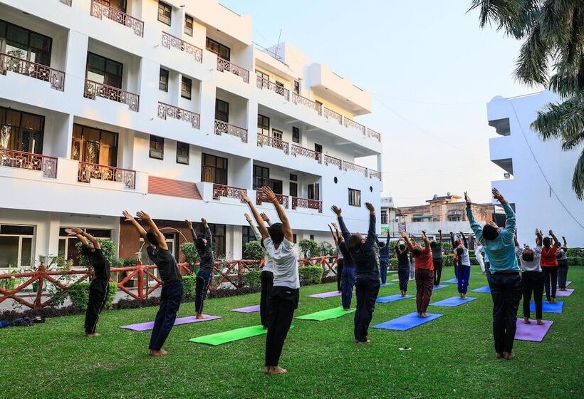 בית מלון כפרי Neeraj Bhawan