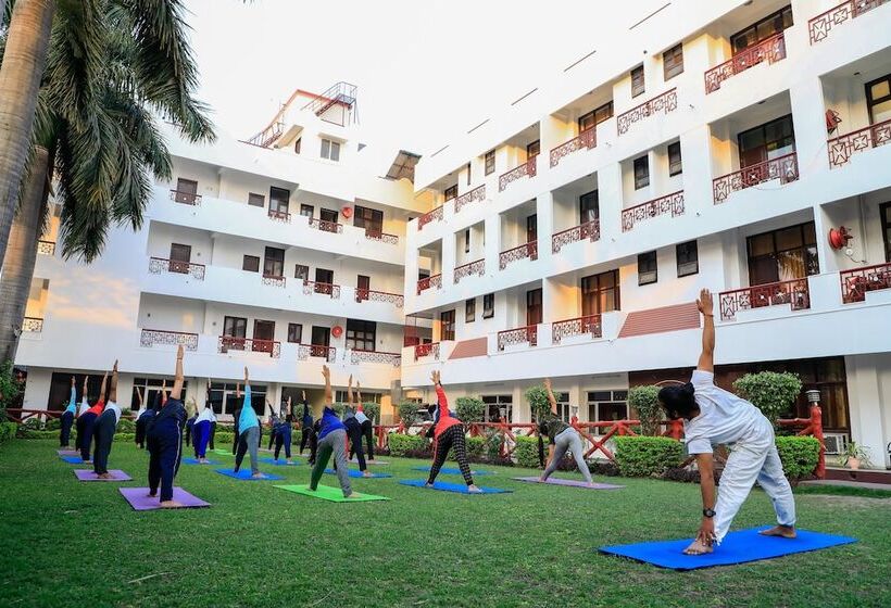 בית מלון כפרי Neeraj Bhawan