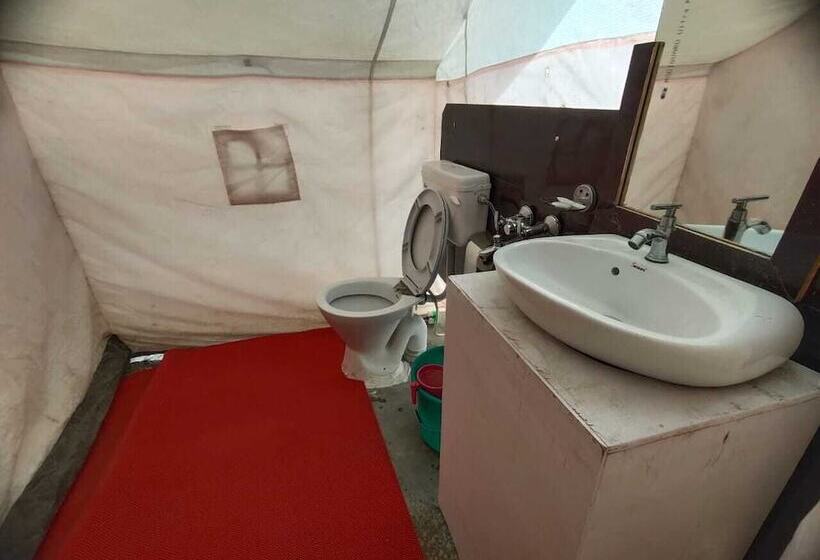 فندق Pangong Paradise