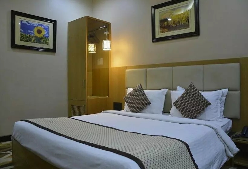 Hotelli Surya International