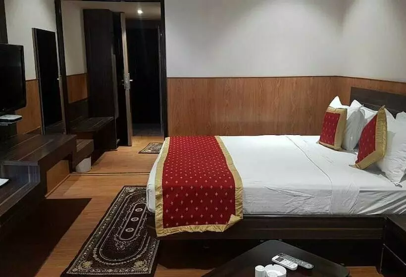 Hotelli Surya International