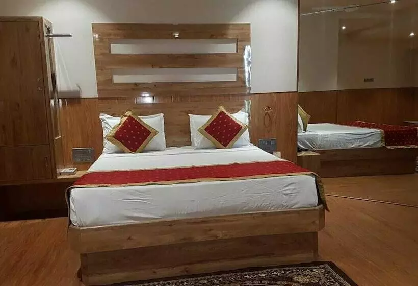 Hotelli Surya International