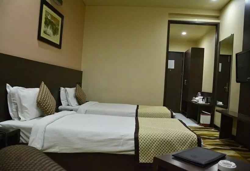 Hotelli Surya International