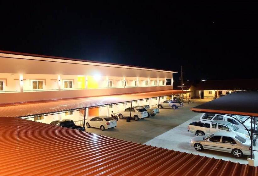 Отель The Phant