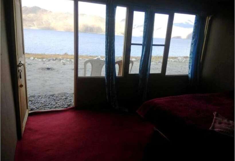 فندق Tih Pangong Lake View Cottages And Camps