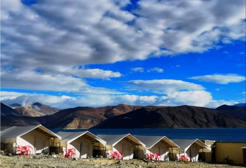 فندق Tih Pangong Lake View Cottages And Camps