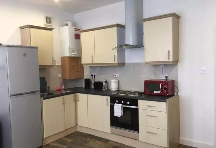 Marley Mansions Apartment   Clarendon