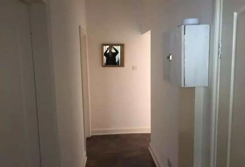 Marley Mansions Apartment   Clarendon