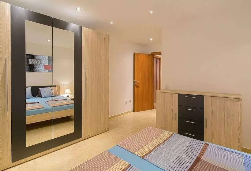 Montelux Apartments