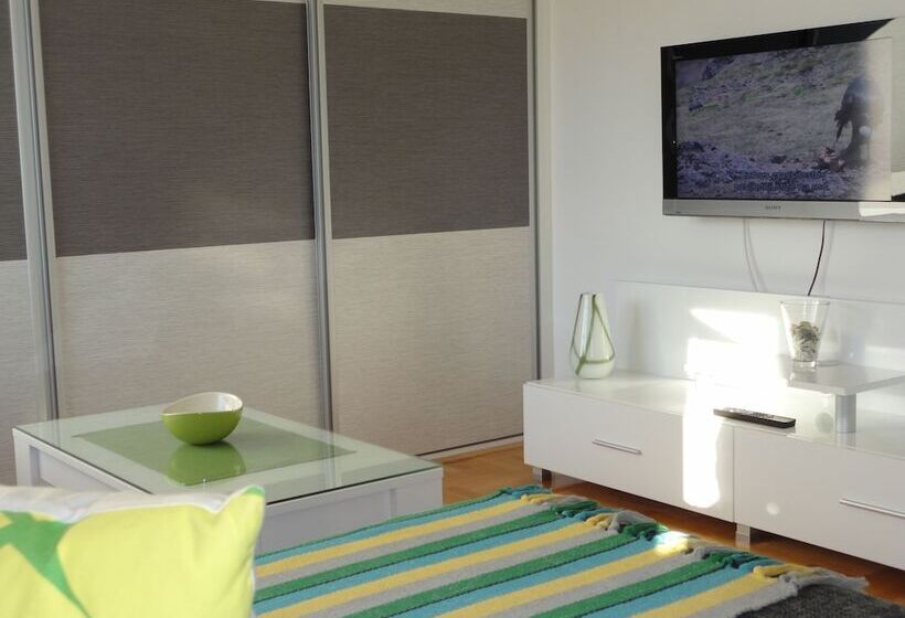 Majatalo Accommodation Mell