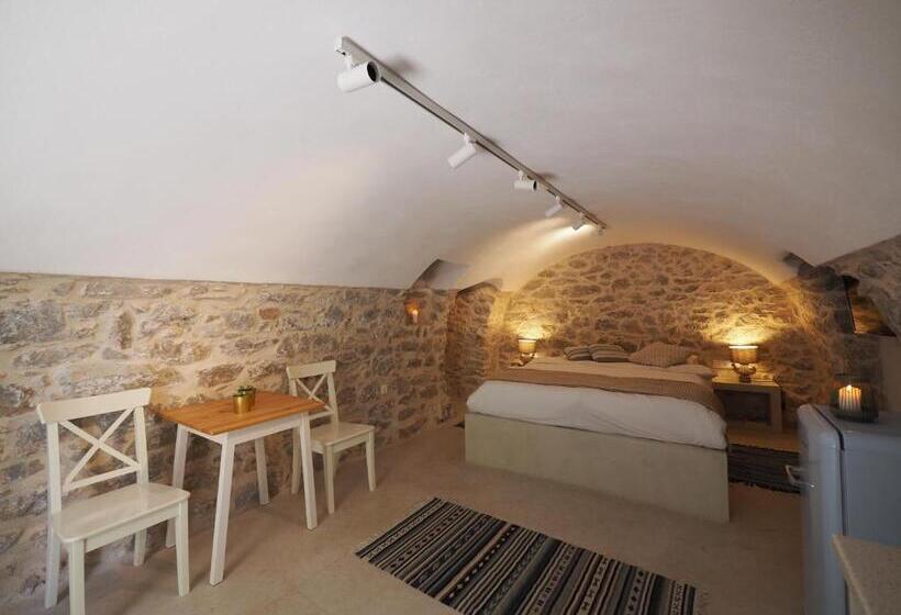 펜션 Sophia Areopoli Guesthouse