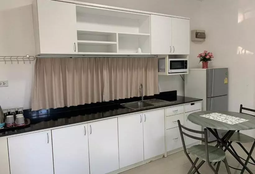 Baan Pingkan Wellness Resort