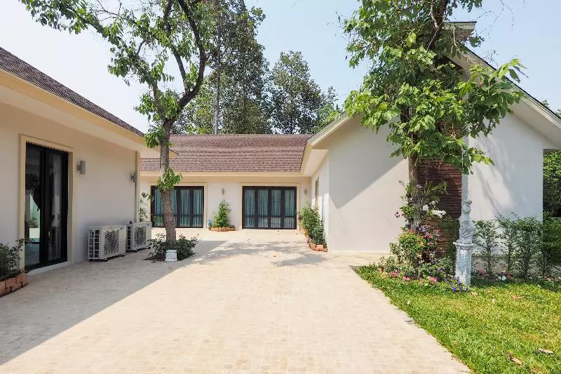 Baan Pingkan Wellness Resort