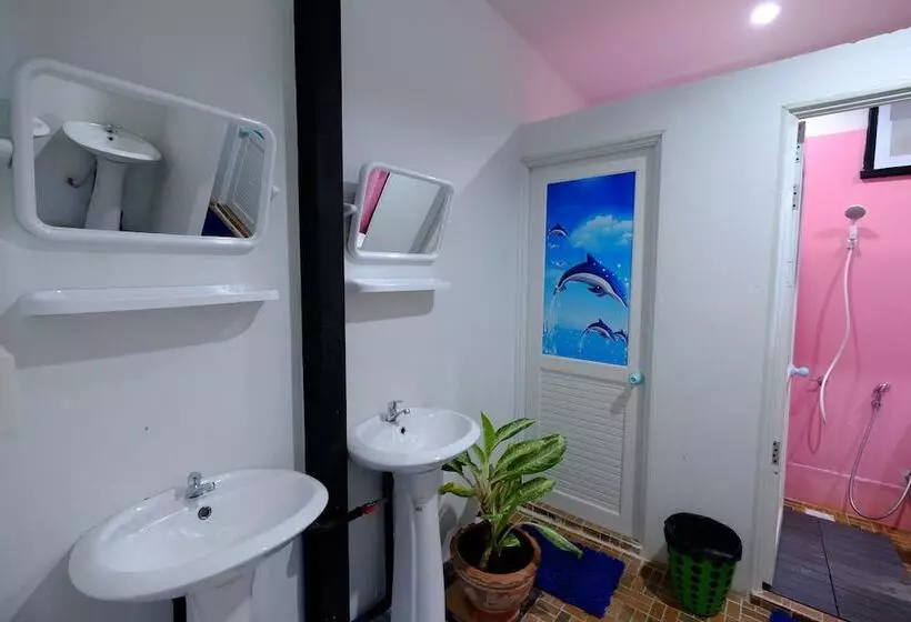Sang Chan Hostel