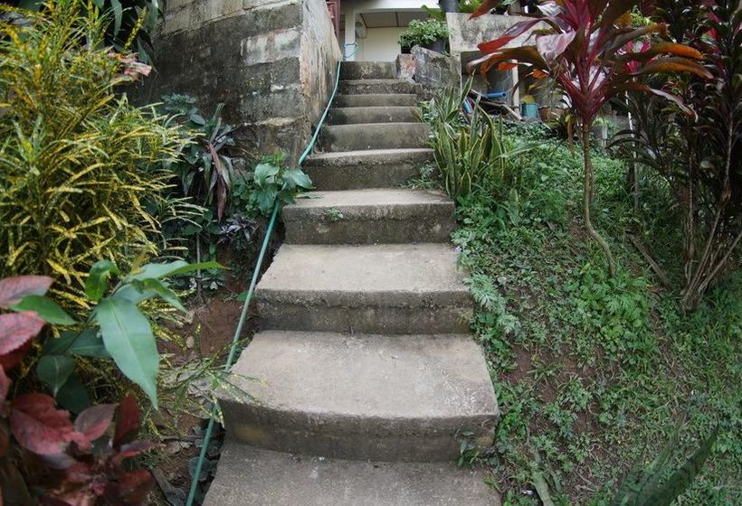 הוסטל Baan Rimtaling Guest House