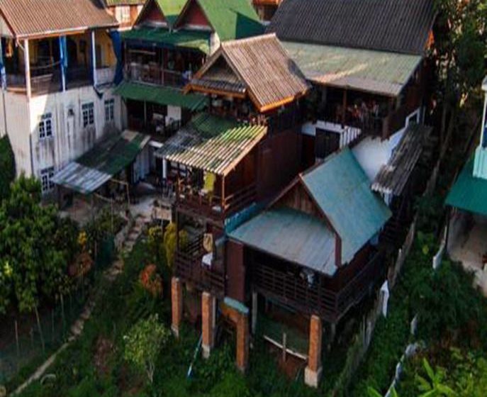 הוסטל Baan Rimtaling Guest House