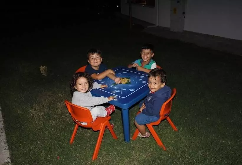 Erzin Artemis Otel