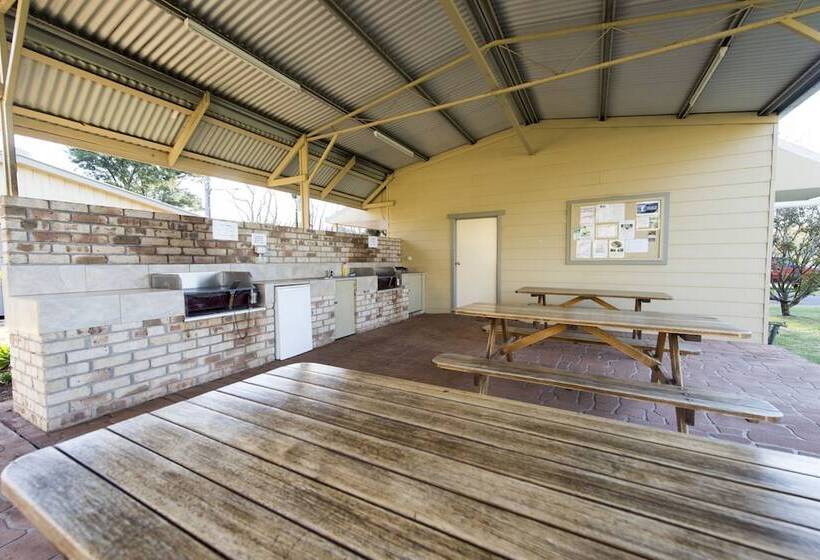 Fossickers Tourist Park