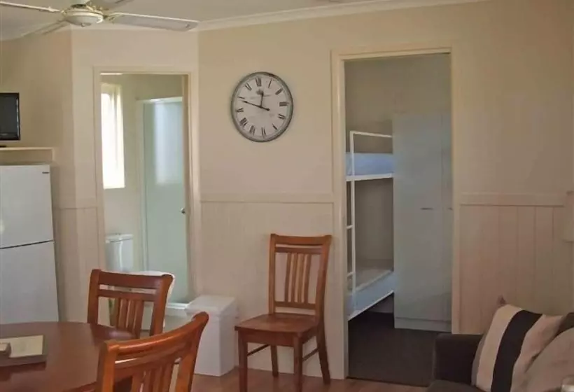 Fossickers Tourist Park