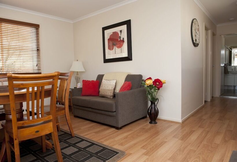 Fossickers Tourist Park