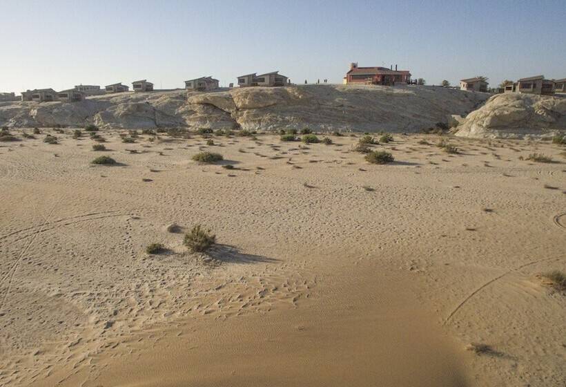 호텔 Desert Breeze Lodge