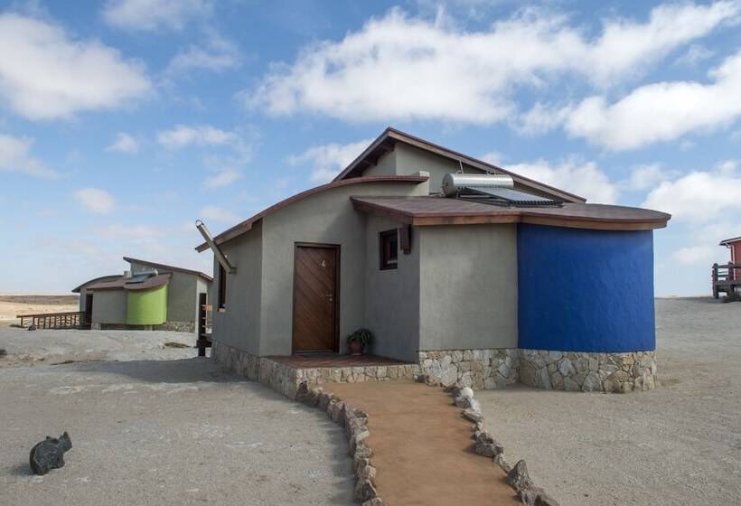 호텔 Desert Breeze Lodge