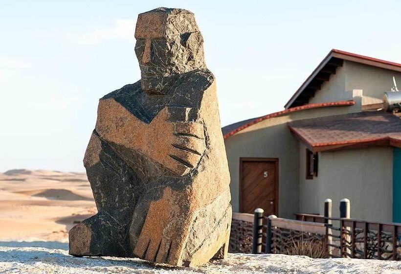 호텔 Desert Breeze Lodge