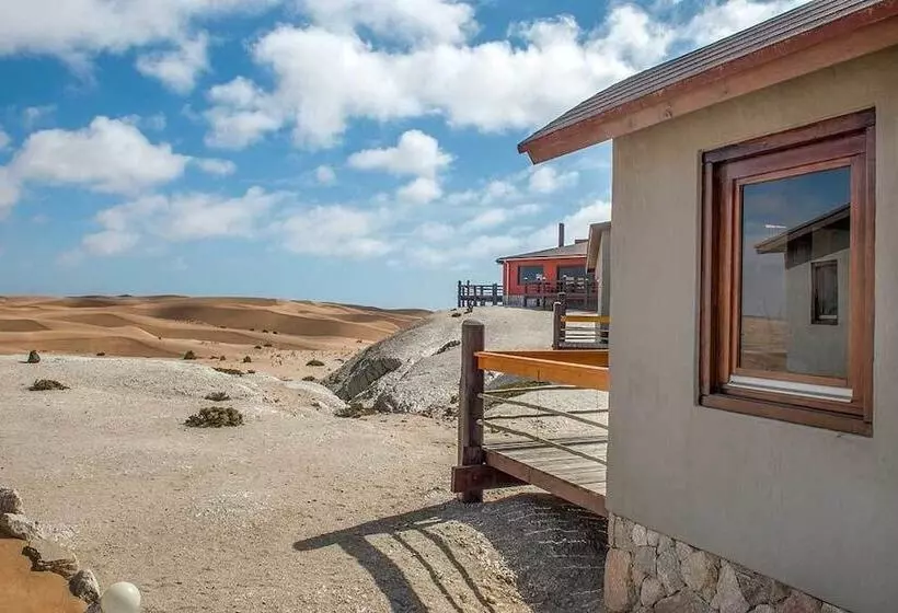 هتل Desert Breeze Lodge