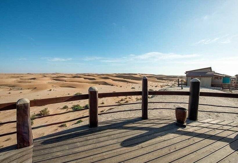 호텔 Desert Breeze Lodge