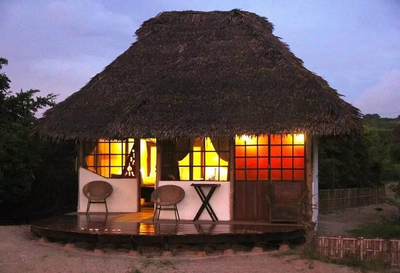 Hotelli Nzuwa Lodge