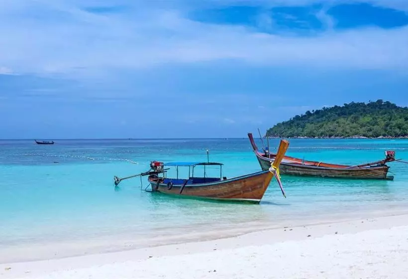 هتل Palm Inn Lipe