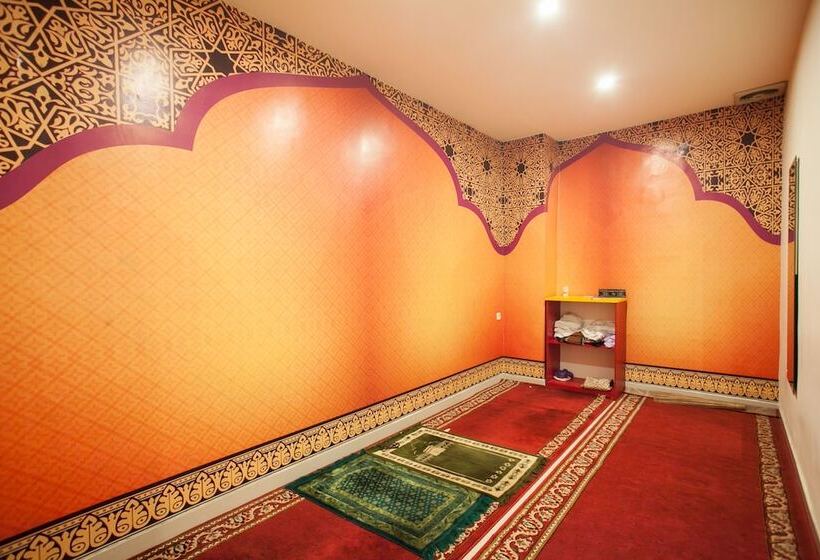 酒店 Reddoorz Near Hawaii Water Park