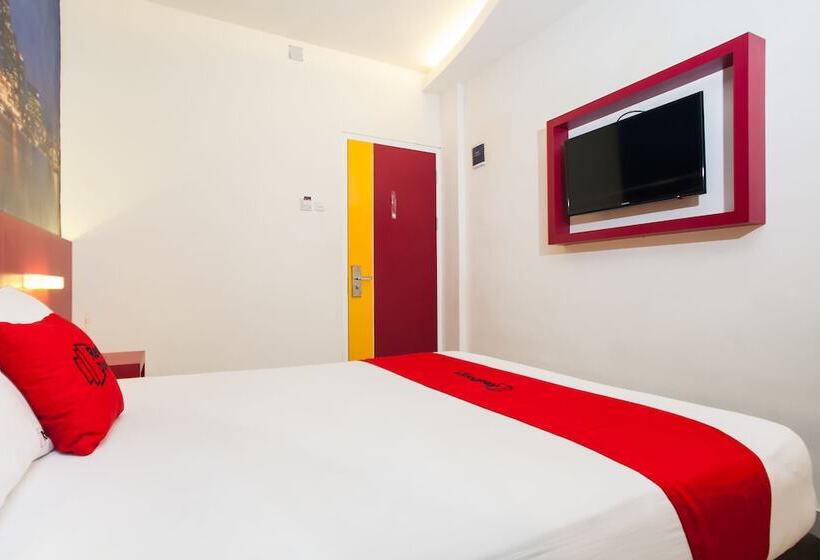 酒店 Reddoorz Near Hawaii Water Park