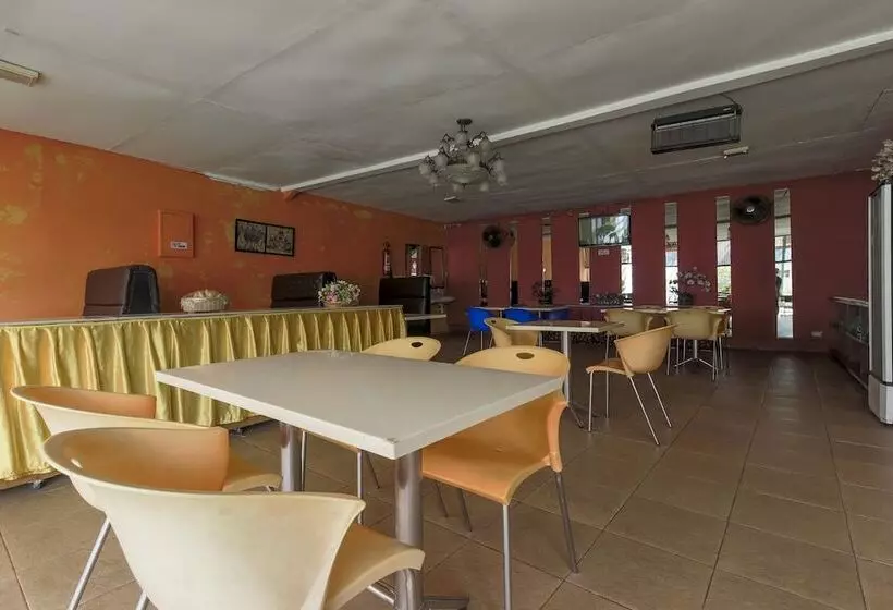 هتل Reddoorz Plus Near Grage City Mall