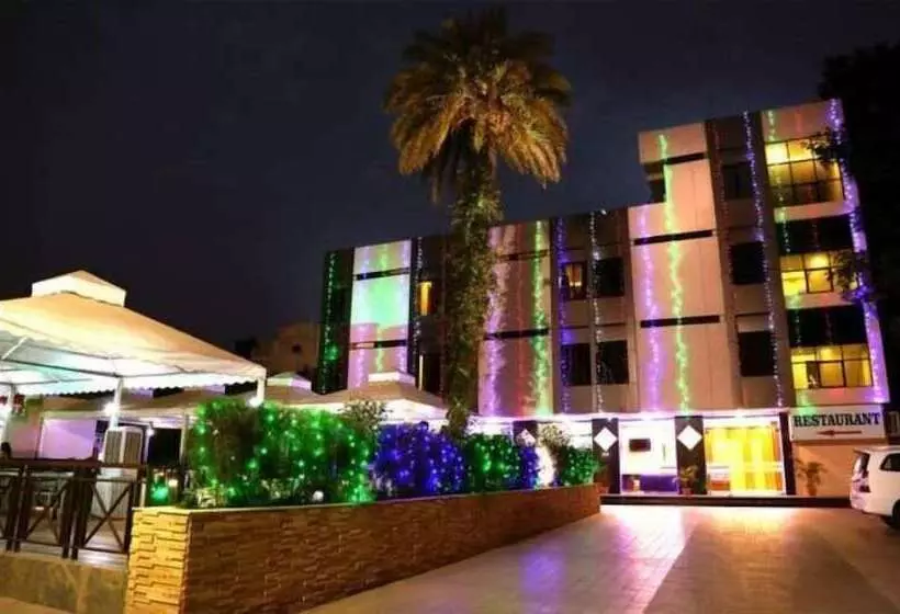 Hotelli Shri Khedapati International