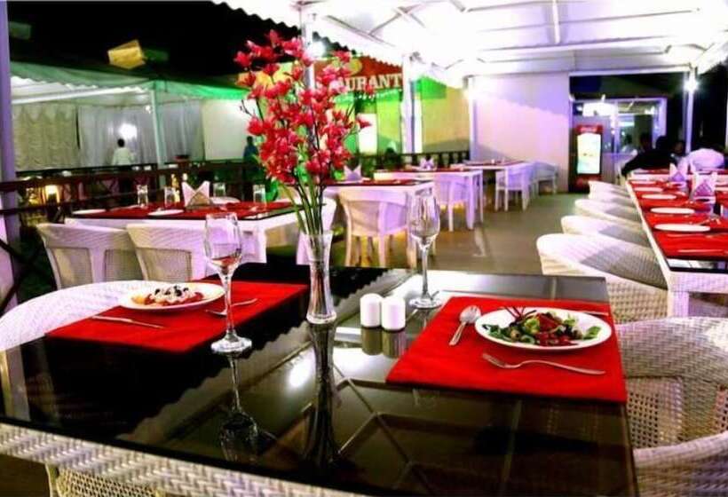 酒店 Shri Khedapati International