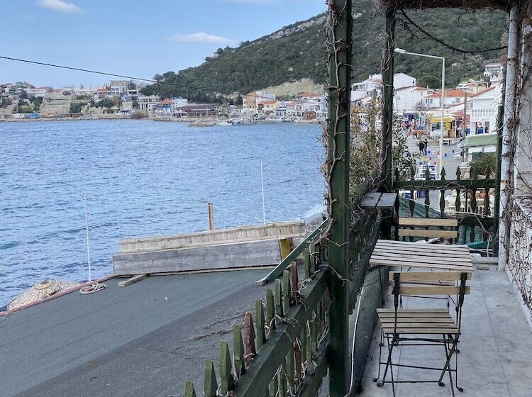 酒店 Yali Butik Pansiyon