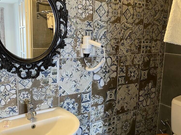 酒店 Yali Butik Pansiyon