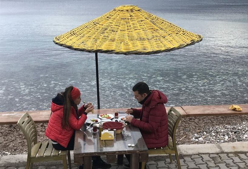 酒店 Yali Butik Pansiyon