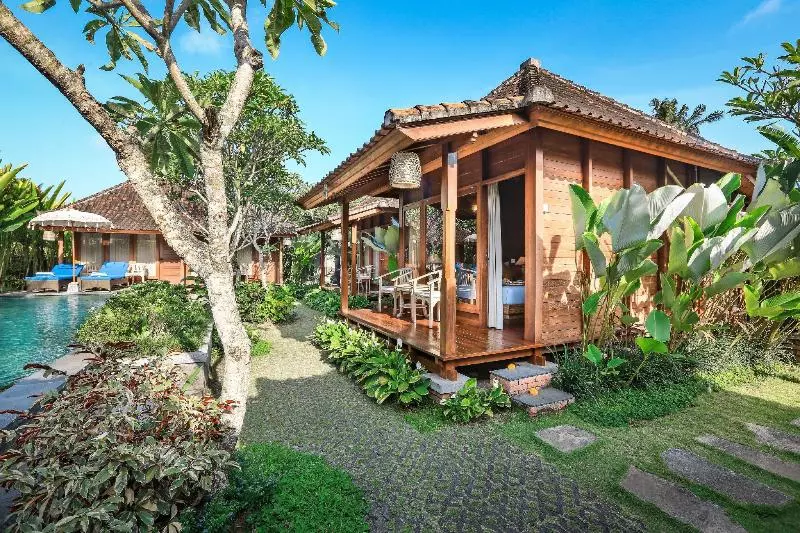 ホテル Yana Villas Kemenuh By Pramana Villas