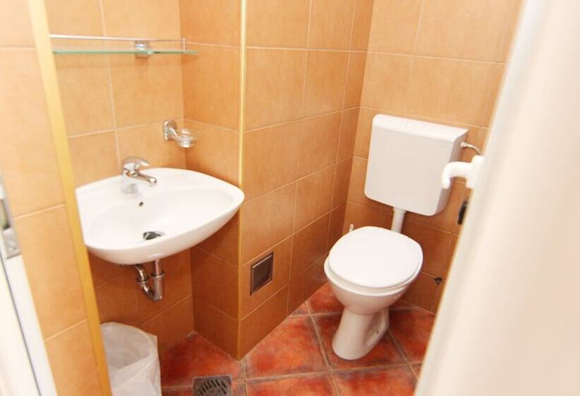 Mila & Aleksandr Apartments