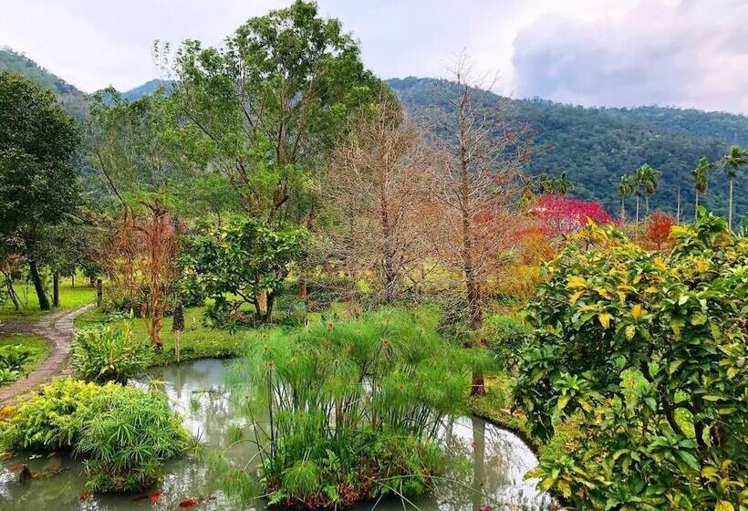 پانسیون Happy Castle