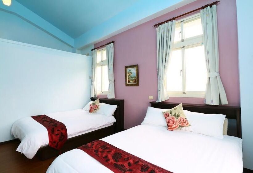 پانسیون Happy Castle