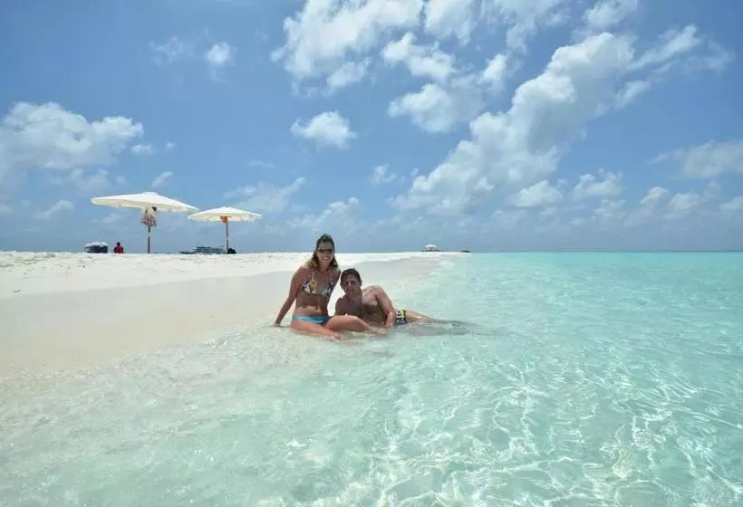 پانسیون Paguro Beach Inn