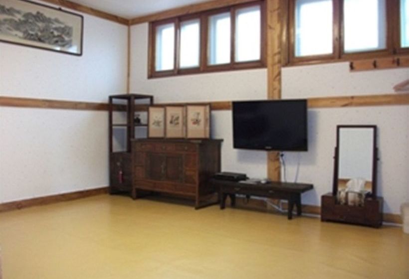 ペンション Sarangchae Hanok Guesthouse