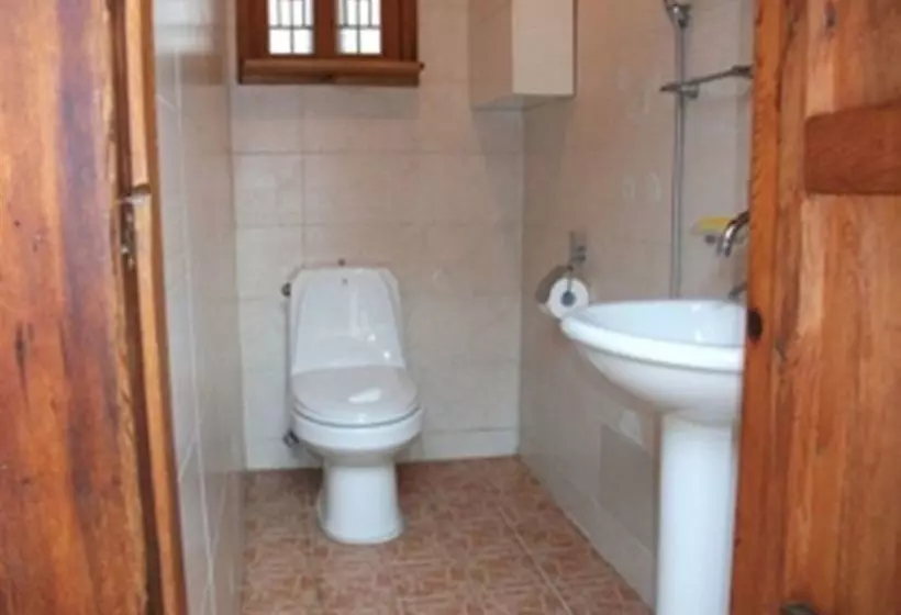 پانسیون Sarangchae Hanok Guesthouse