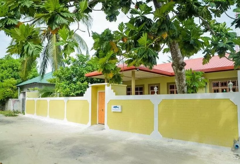 پانسیون Whale Shark Inn Maldives